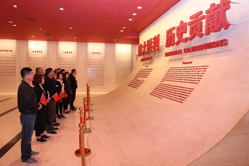 1557404194.jpg HL8A4223.JPG